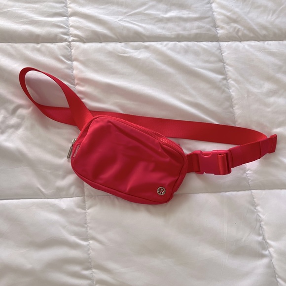 lululemon athletica Handbags - Lululemon  Everywhere Belt Bag 1L